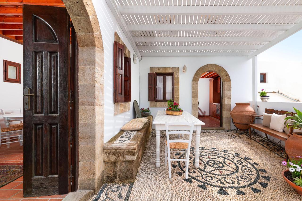 Acropolis Villa
